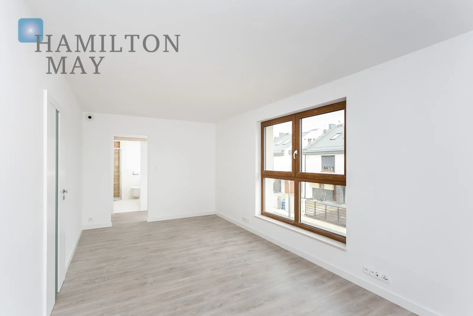 A beautiful, modern house in the Kapriola estate, right next to Miasteczko Wilanów - slider