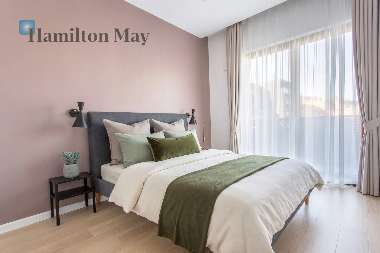 Modern 3-Room Apartment in the prestigious Centreville Development – Wrocław - slider