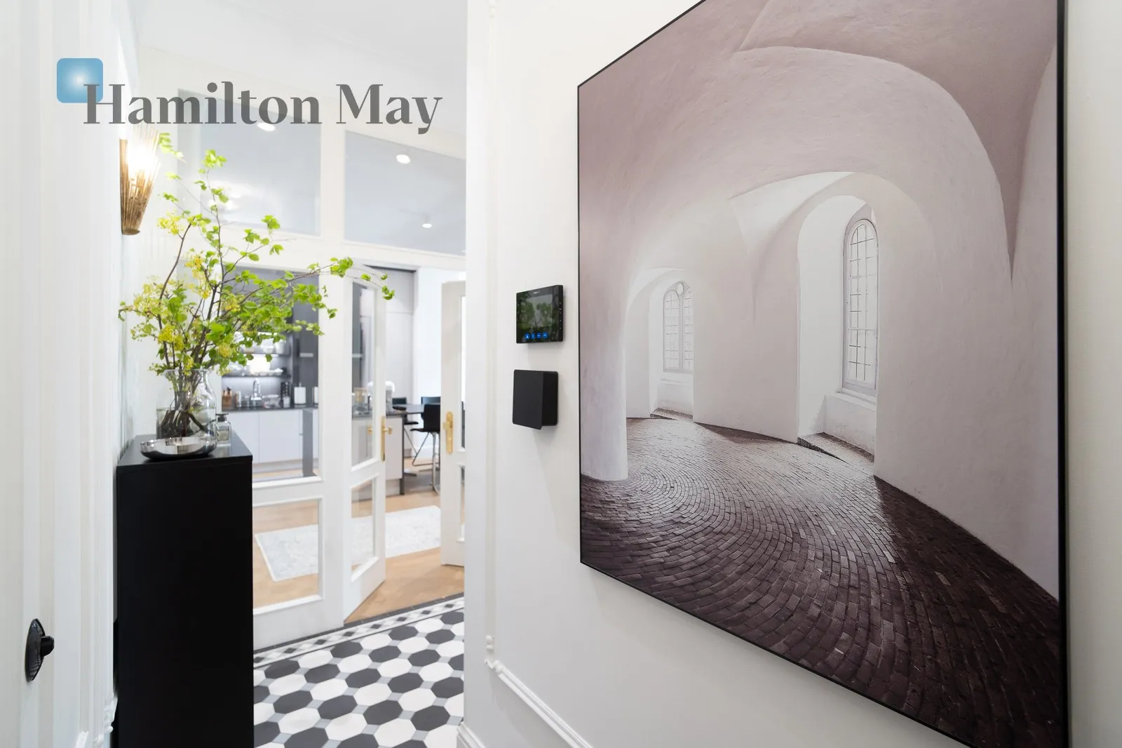 A luxurious apartment in a prestigious tenement house on the Vistula Boulevards - slider