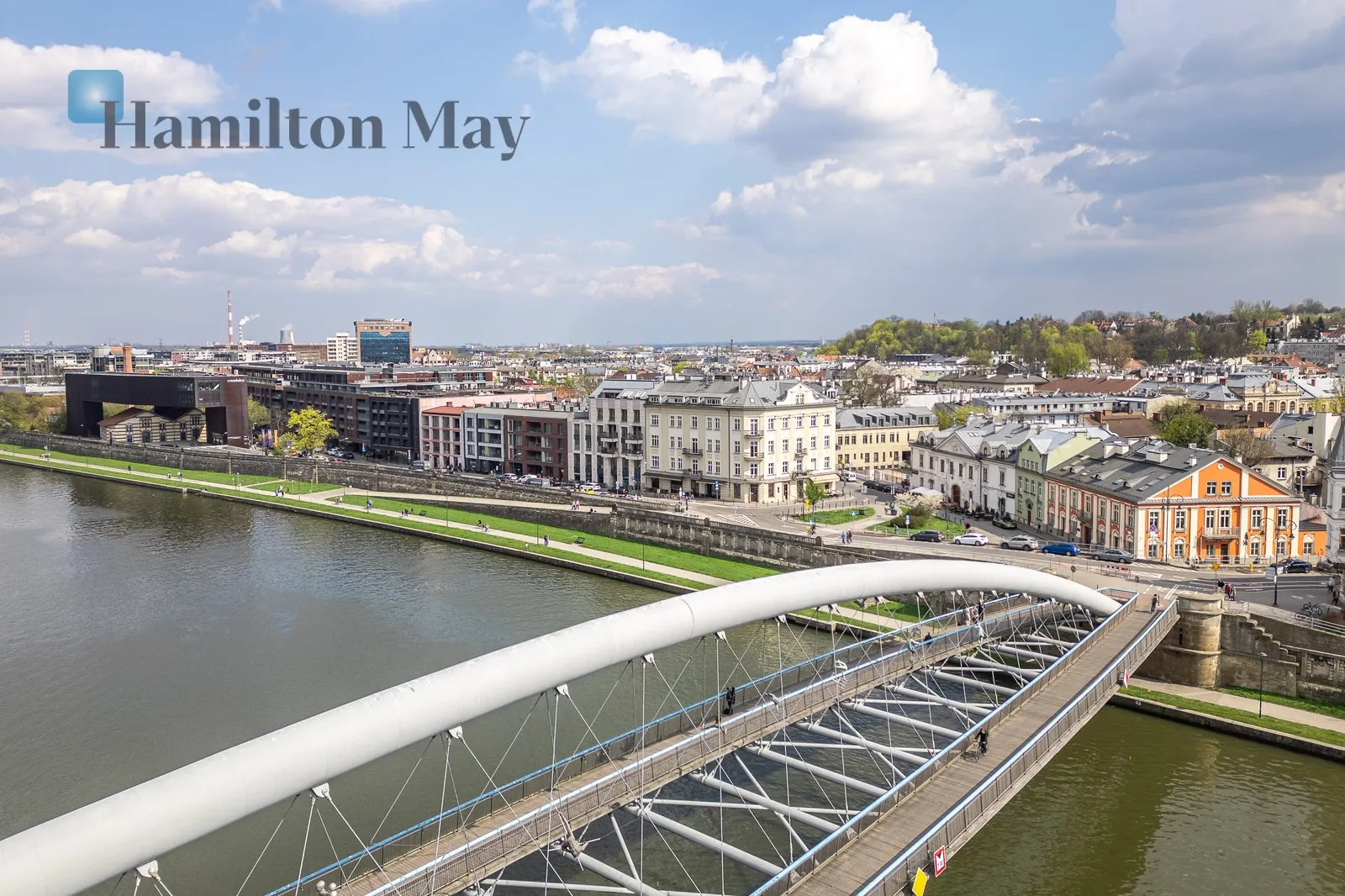 A luxurious apartment in a prestigious tenement house on the Vistula Boulevards - slider