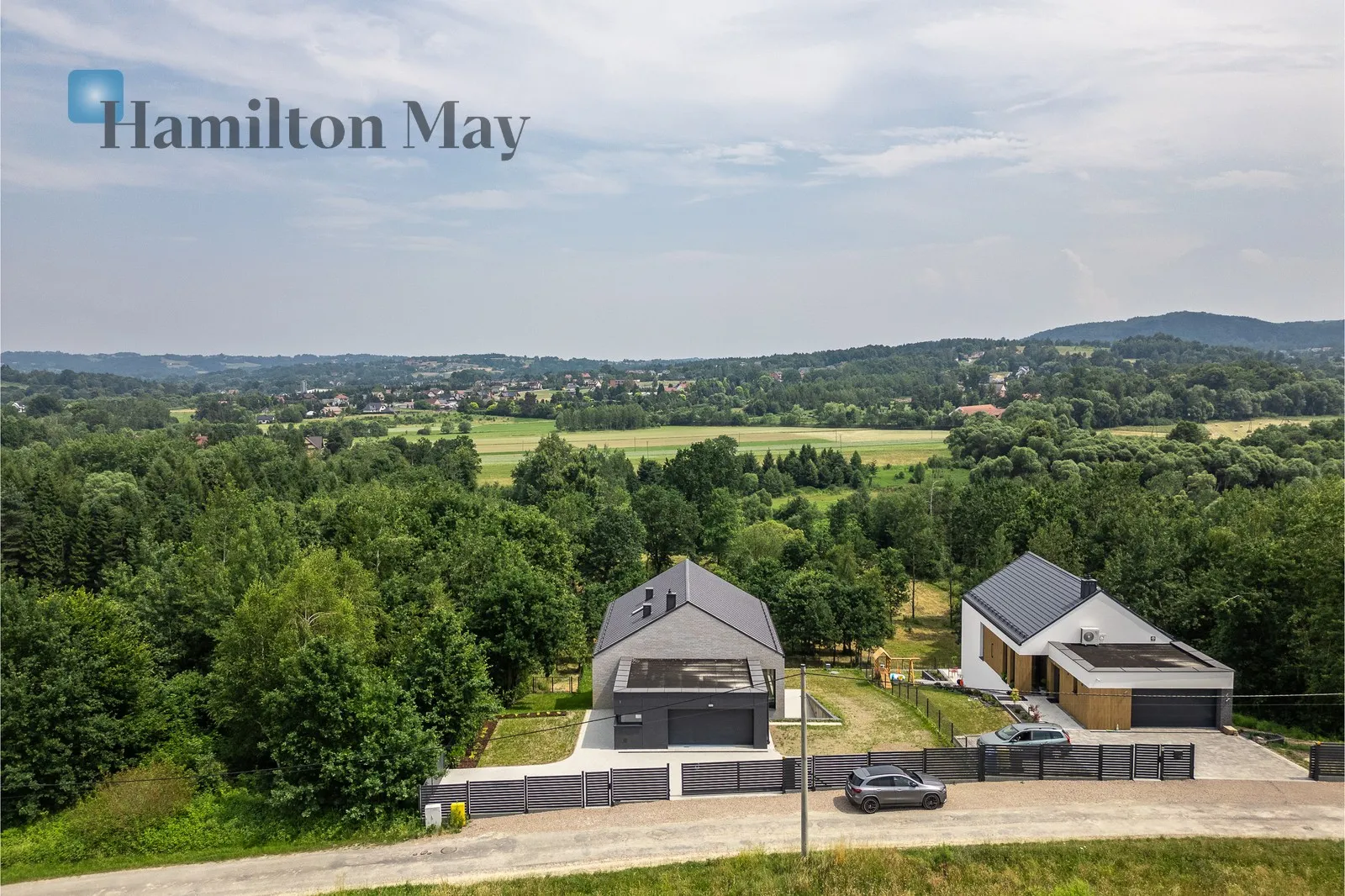 A modern single-family home with a high standard of workmanship – Wola Radziszowska - slider