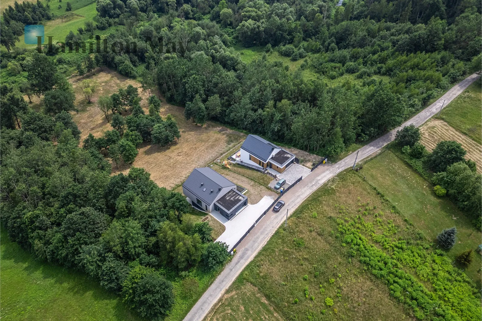 A modern single-family home with a high standard of workmanship – Wola Radziszowska - slider