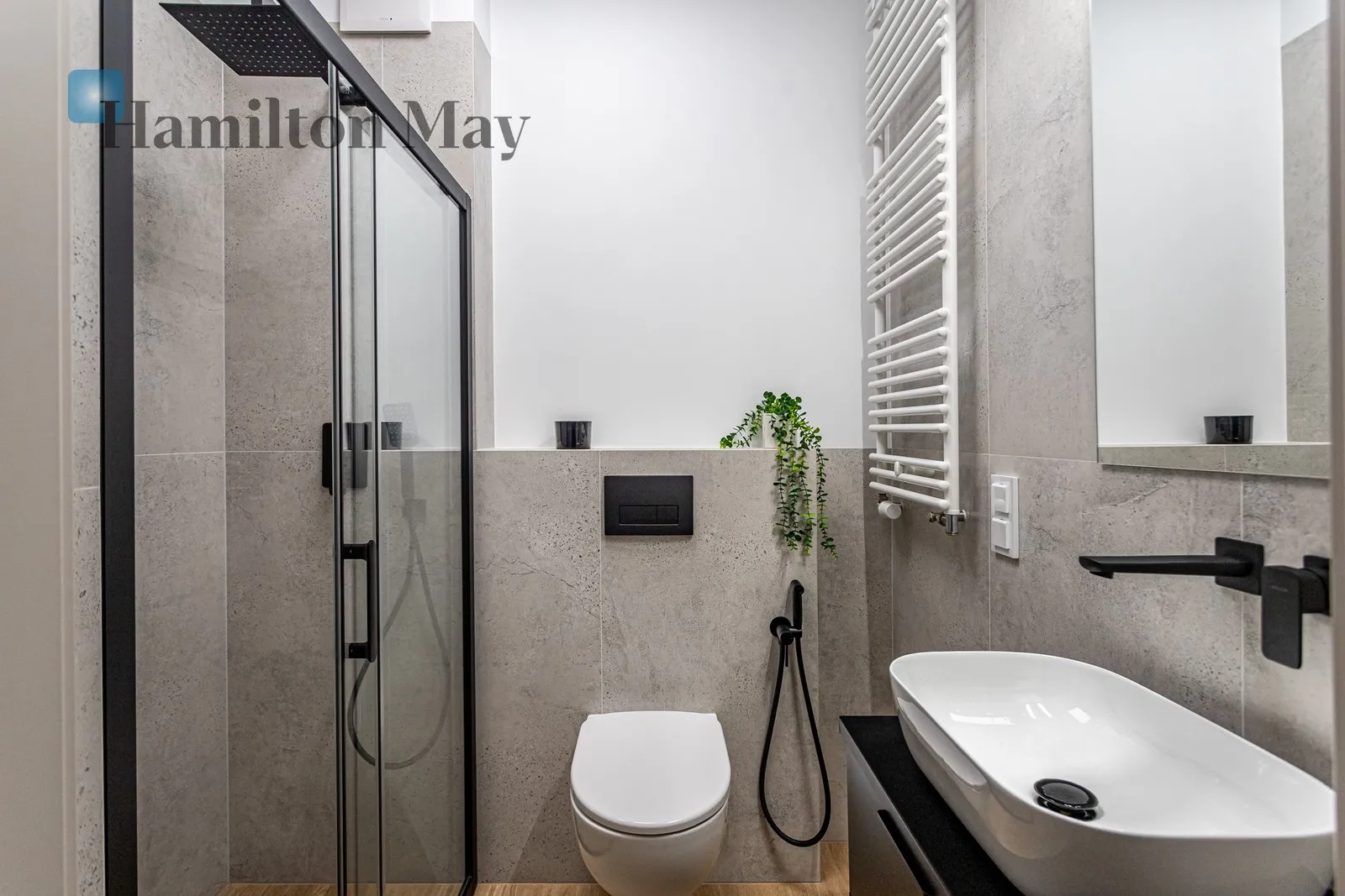 3 - pokojowy apartament przy Rondzie Daszyńskiego - slider