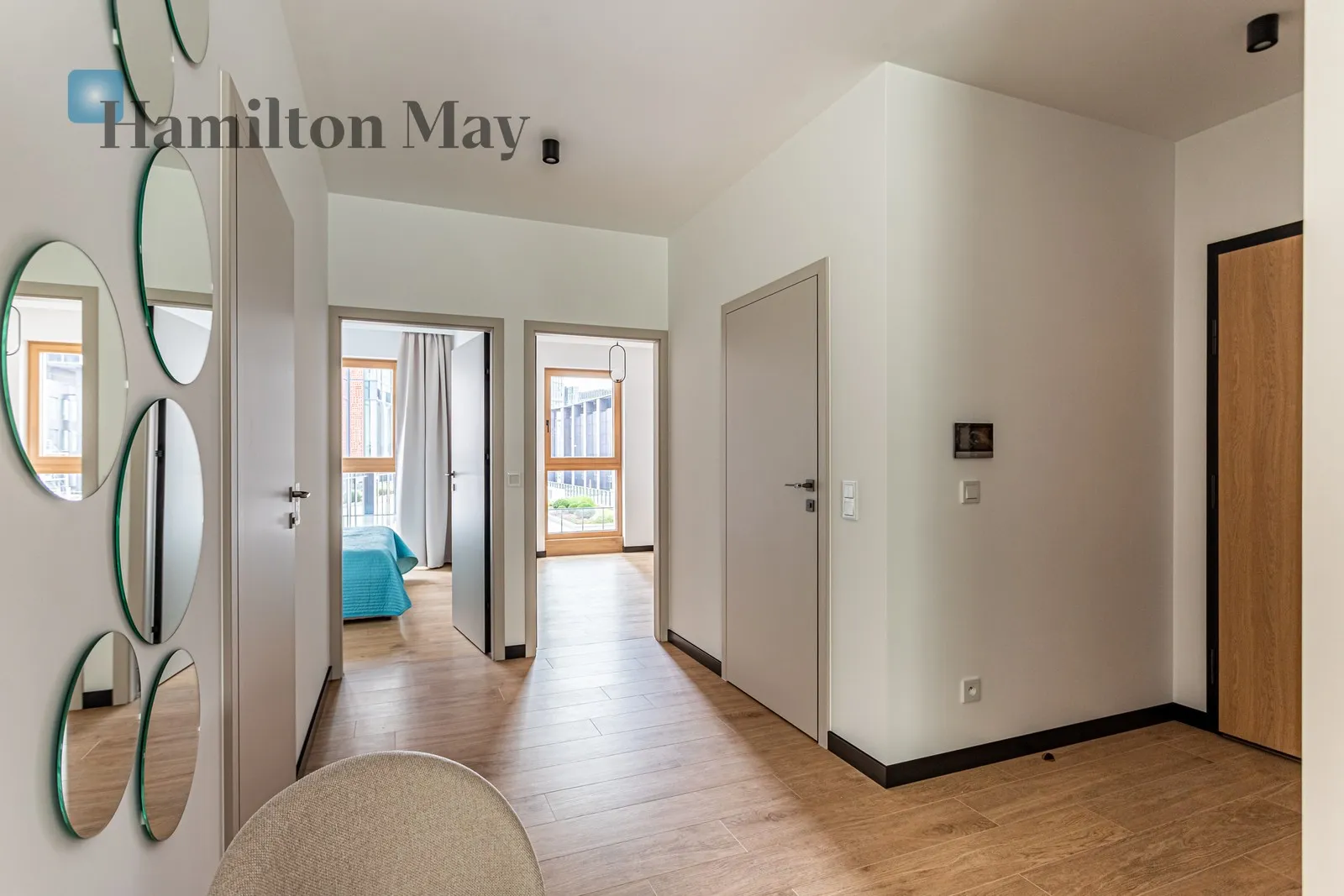 3 - pokojowy apartament przy Rondzie Daszyńskiego - slider
