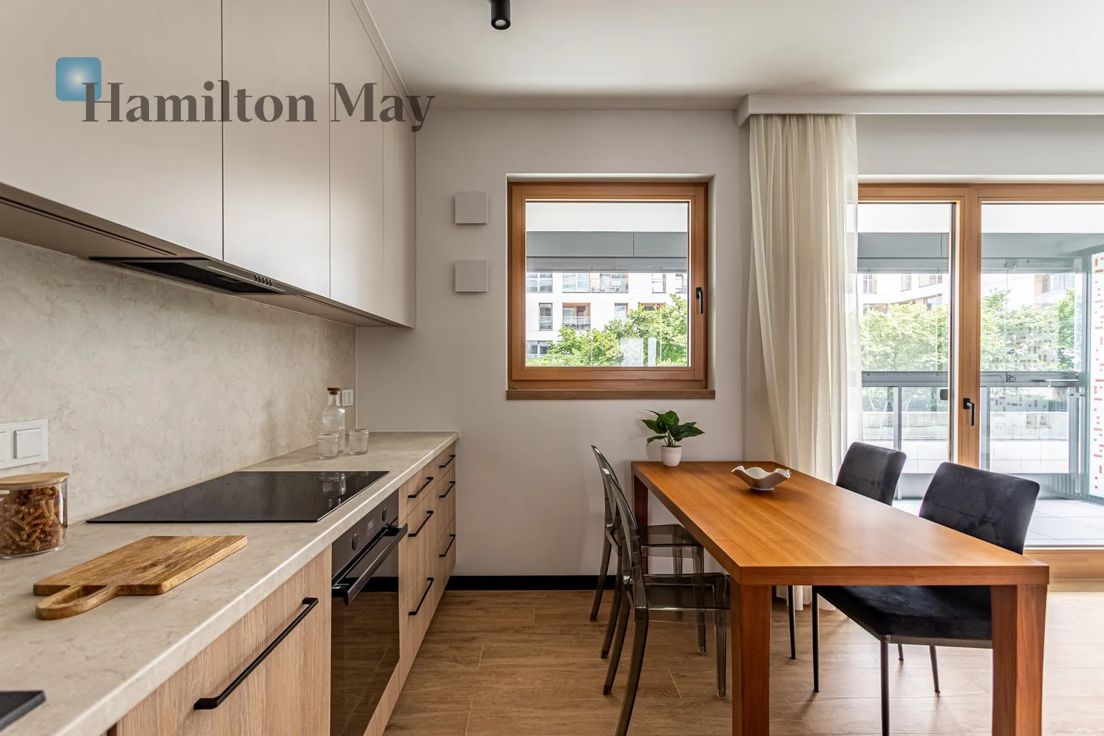 3 - pokojowy apartament przy Rondzie Daszyńskiego - slider