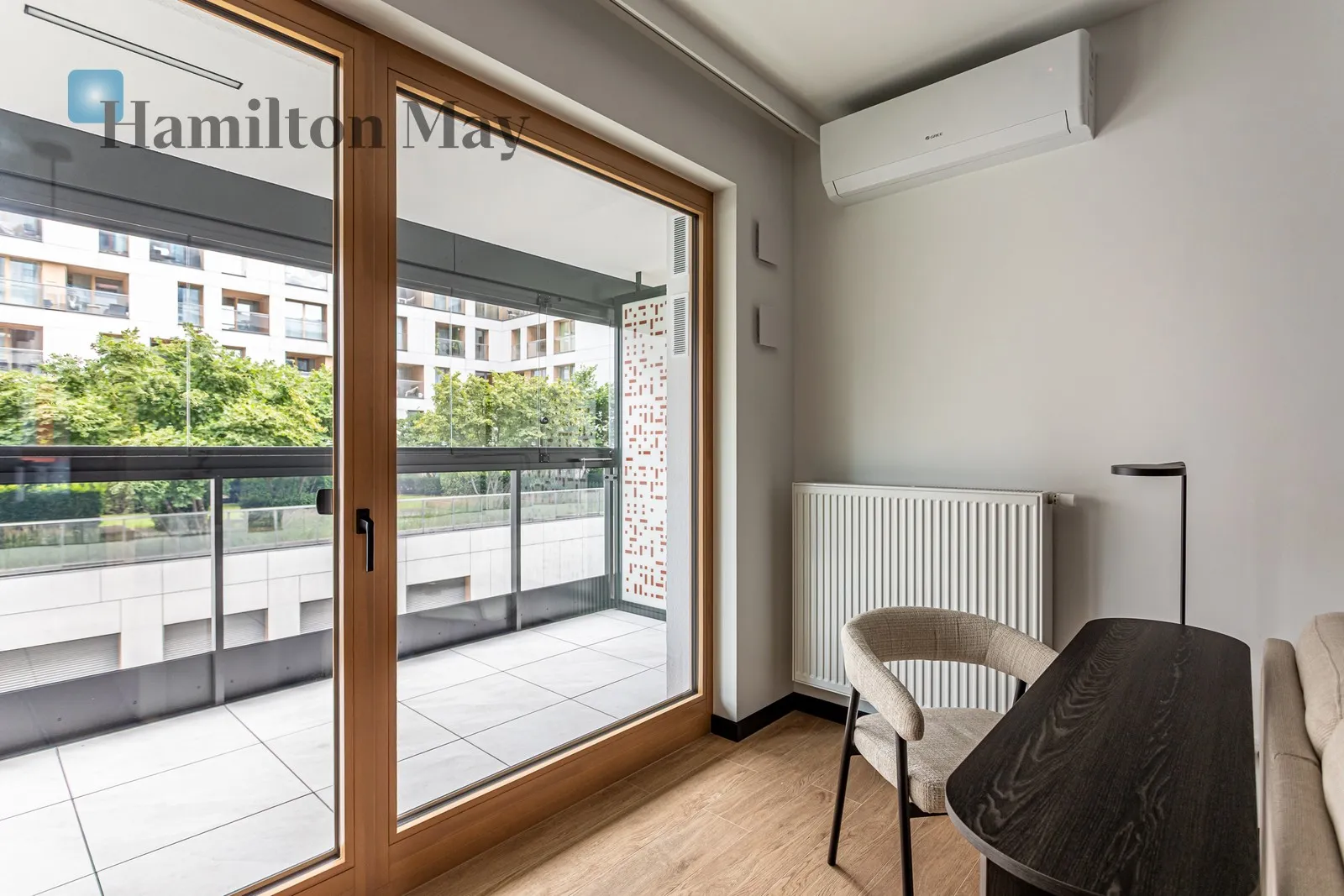 3 - pokojowy apartament przy Rondzie Daszyńskiego - slider