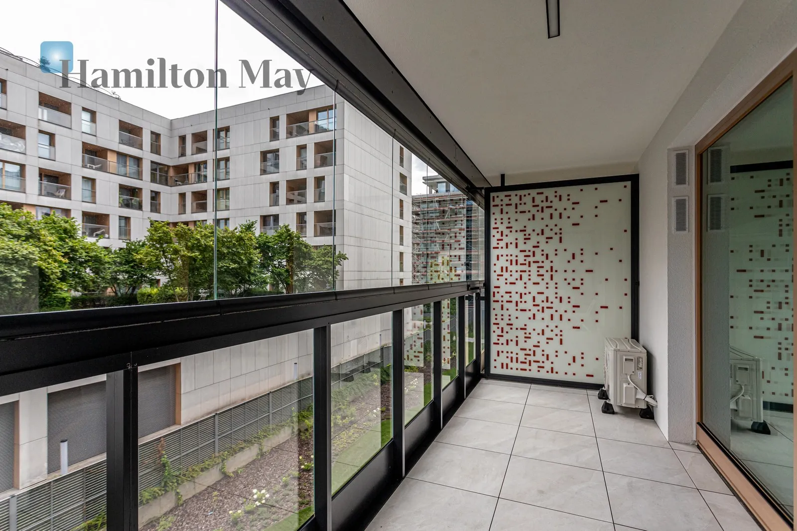 3 - pokojowy apartament przy Rondzie Daszyńskiego - slider