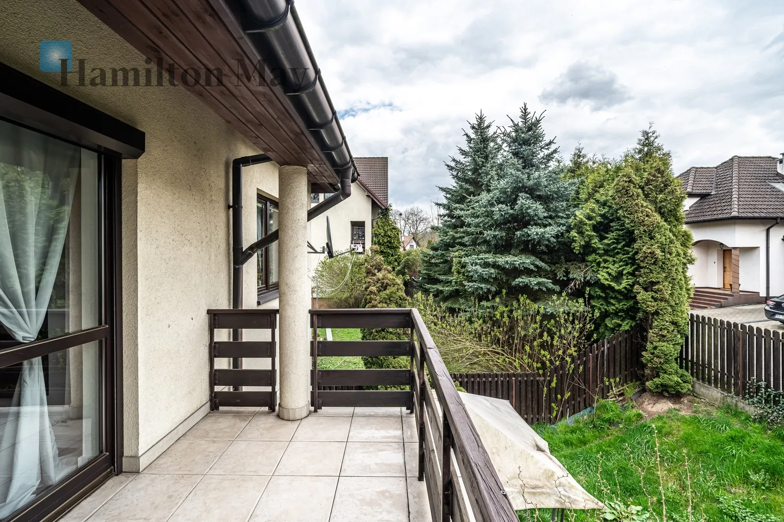 Price: 5500 PLN Bedrooms: 3 Bathrooms: 2 Size: 108m2 Price/m2: 51 PLN - slider