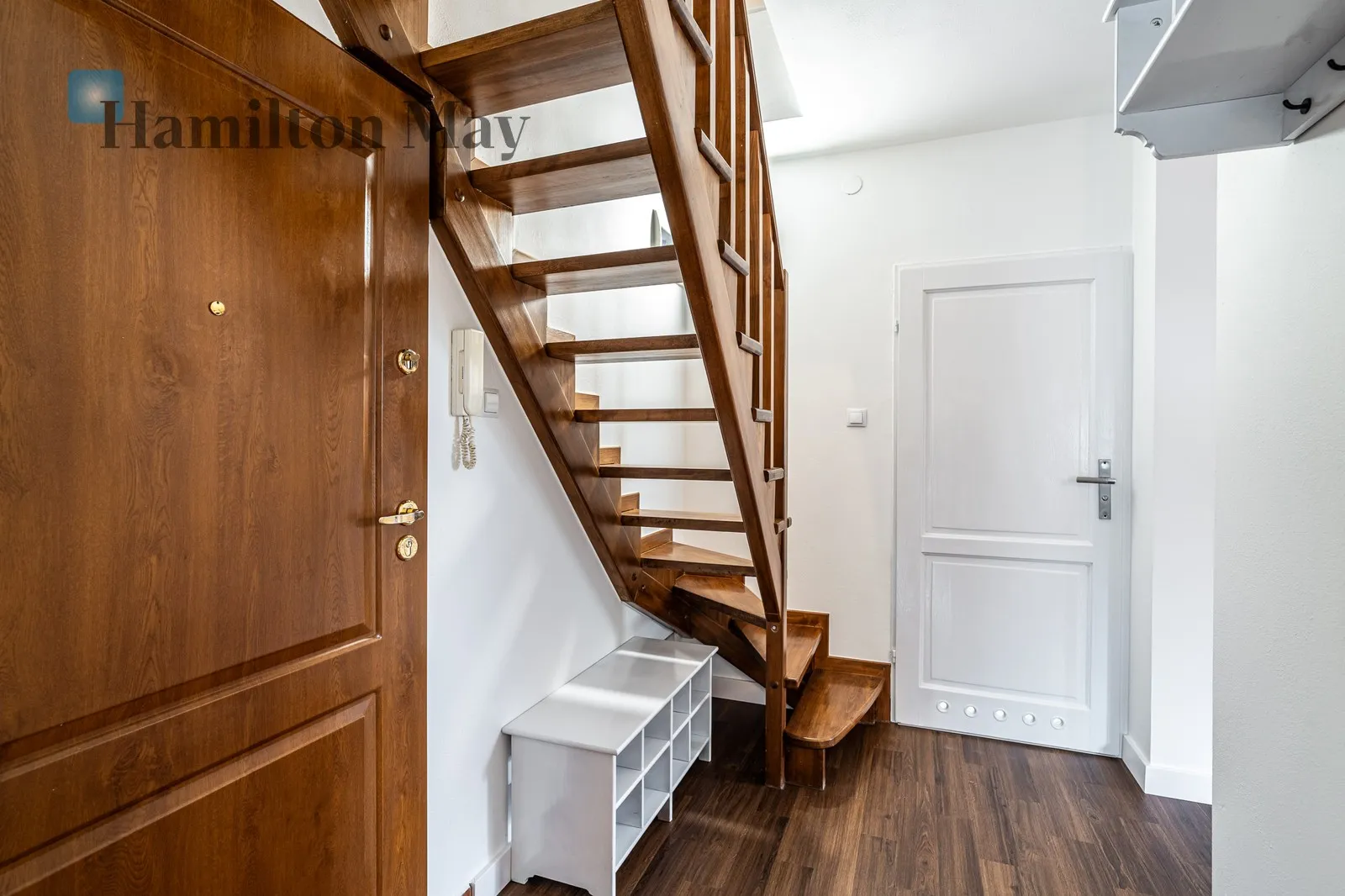 Street: Lasogórska Region: Swoszowice Distance to centre: 7.77 km Level: 1 - slider