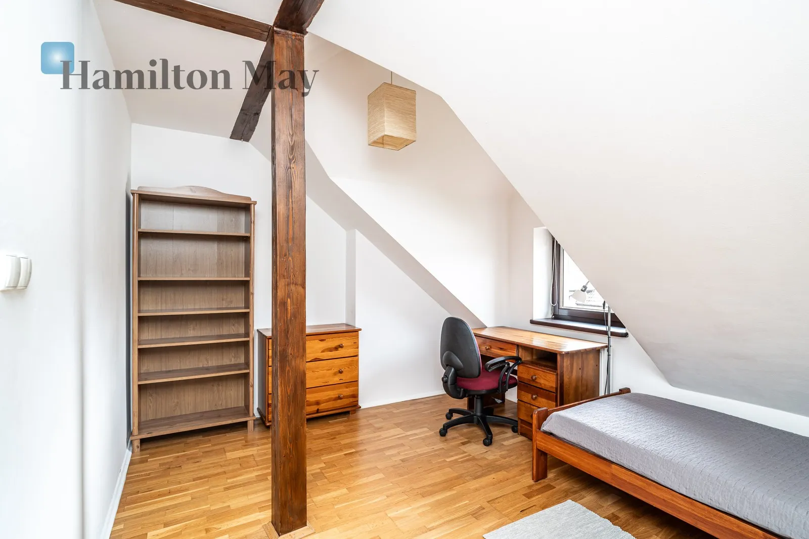 City: Kraków Street: Lasogórska Region: Swoszowice Distance to centre: 7.77 km Level: 1 - slider