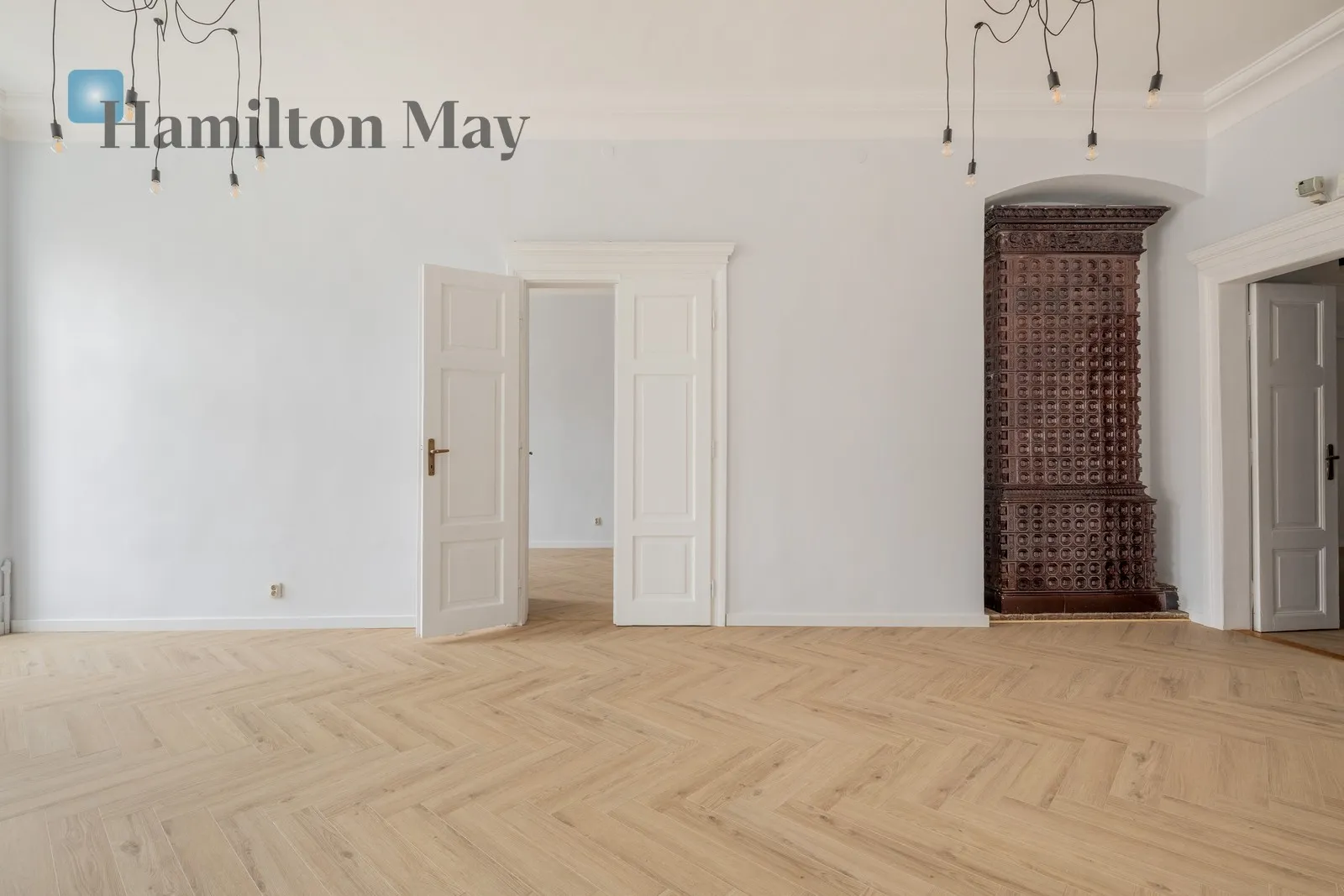 Elegancki lokal z widokiem na Rynek Główny  - slider