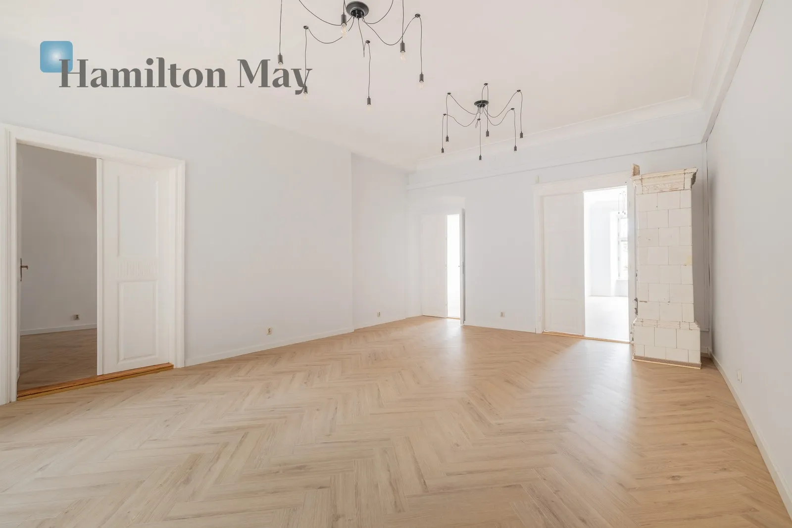 Elegancki lokal z widokiem na Rynek Główny  - slider