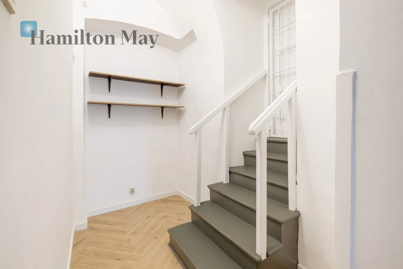 Elegancki lokal z widokiem na Rynek Główny  - slider