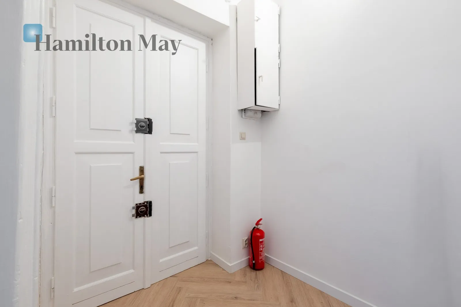 Elegancki lokal z widokiem na Rynek Główny  - slider