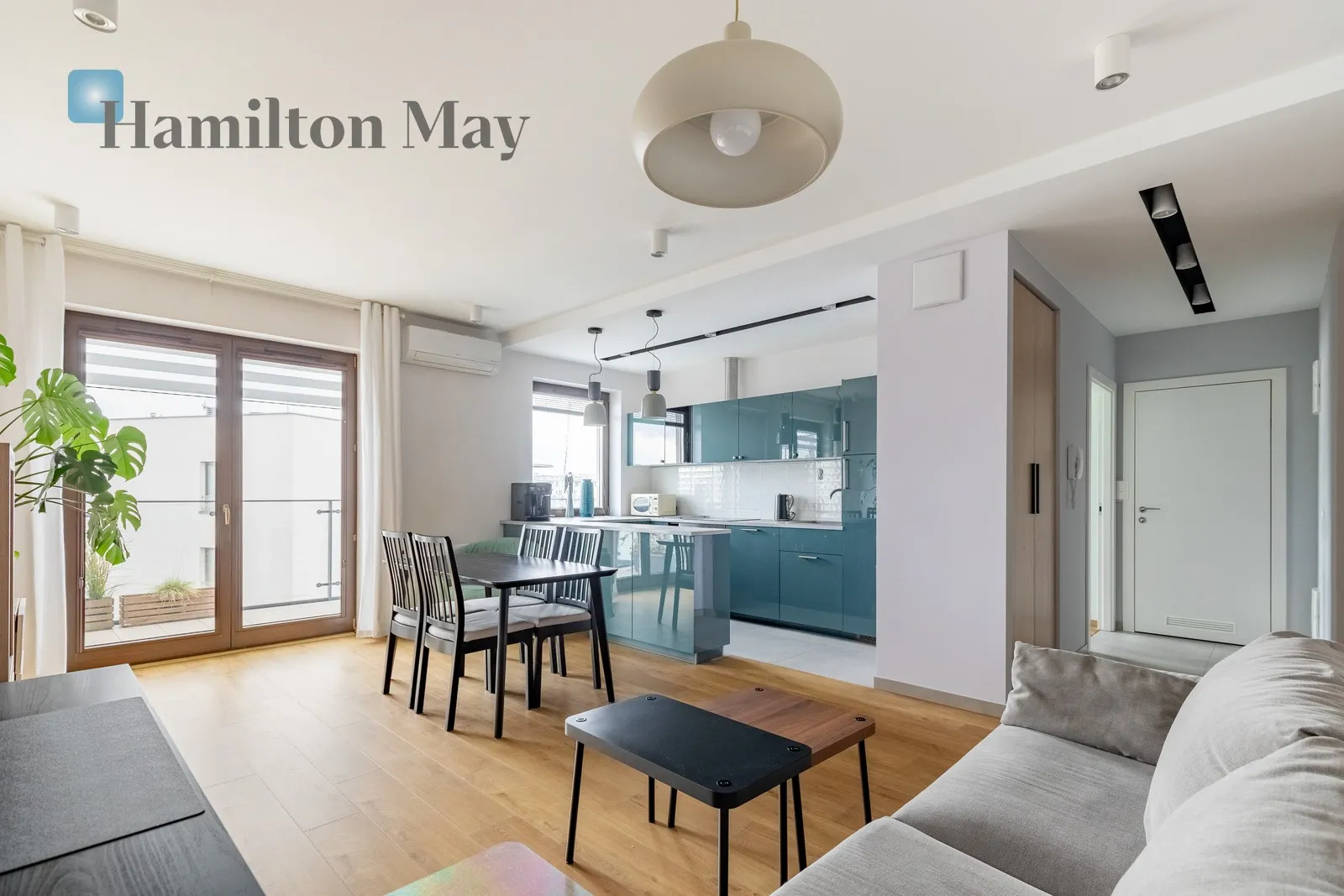 An extraordinary apartment with a large terrace and a beautiful view, in the investment - Dom pod Wilgą - slider