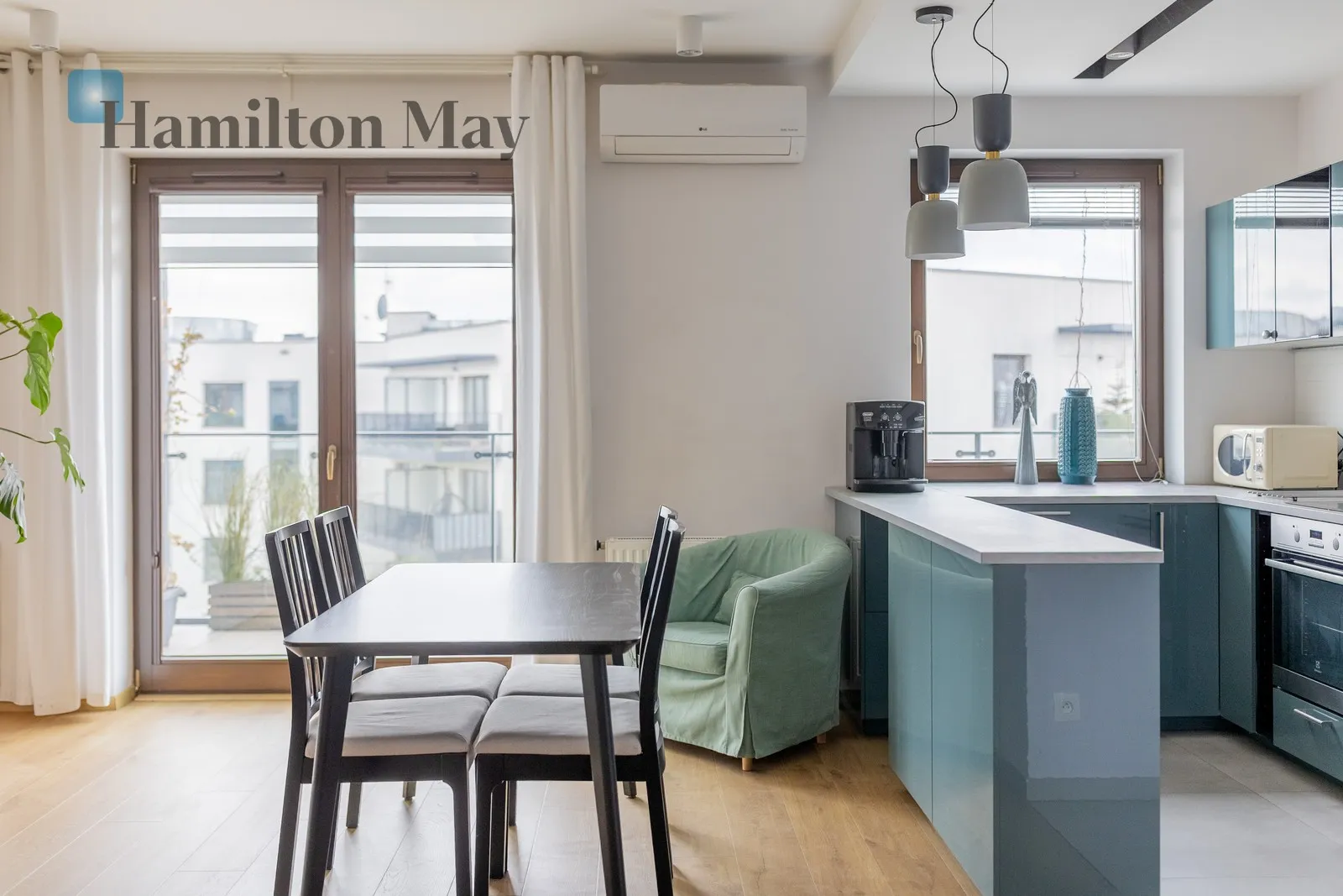 An extraordinary apartment with a large terrace and a beautiful view, in the investment - Dom pod Wilgą - slider