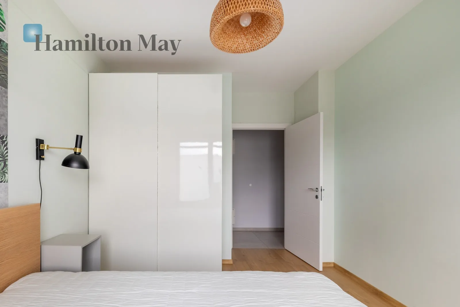 An extraordinary apartment with a large terrace and a beautiful view, in the investment - Dom pod Wilgą - slider