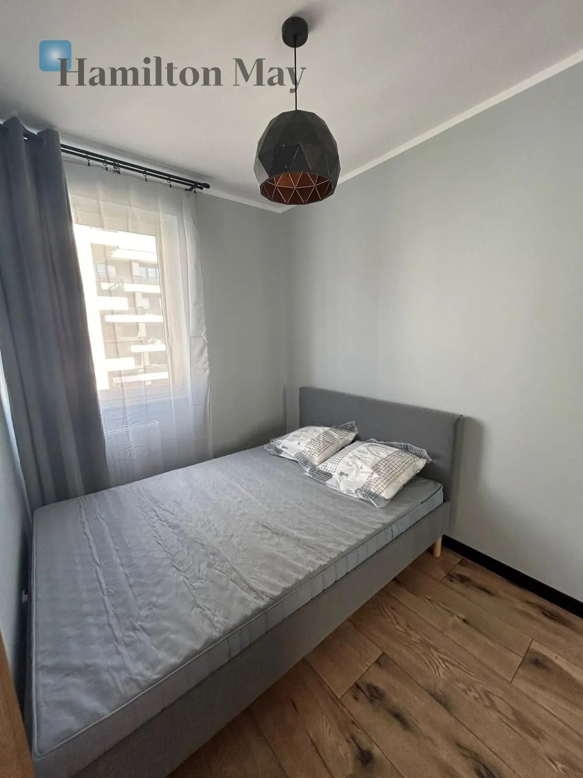 27 m² with a separate bedroom and parking space in the Lokum Verde development
 - slider