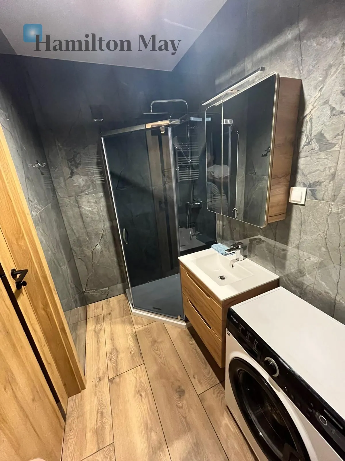 27 m² with a separate bedroom and parking space in the Lokum Verde development
 - slider