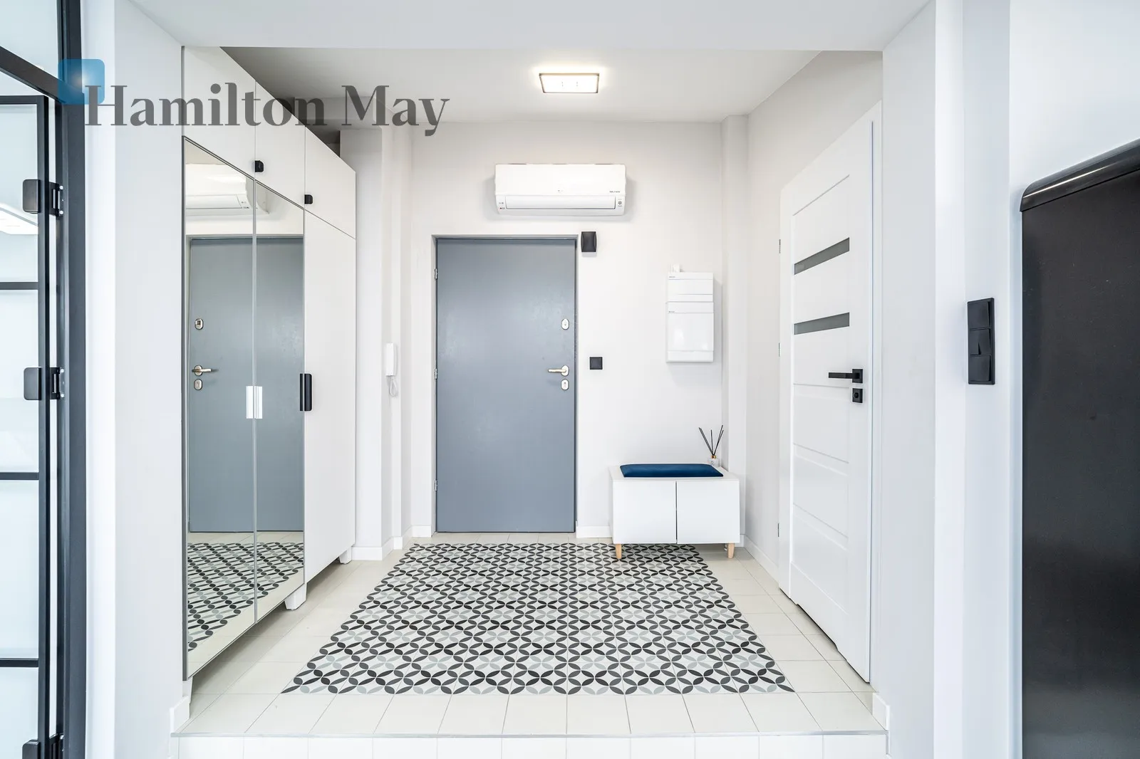 Здається квартира в гарному багатоквартирному будинку з ліфтом на вулиці Старовісльна - slider