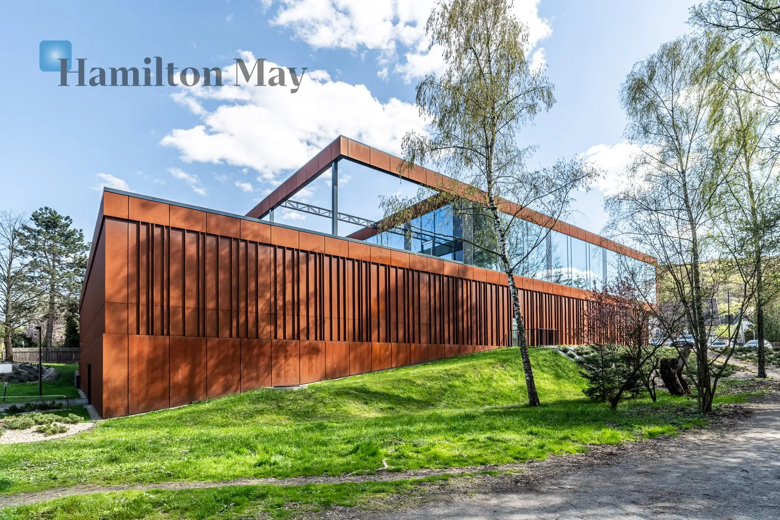 City: Kraków Street: Chełmska Region: Zwierzyniec Distance to centre: 6.43 km Level: 1 Price: 22000 PLN Bedrooms: null Bathrooms: null Plot size: nullm2 Layout: null - slider