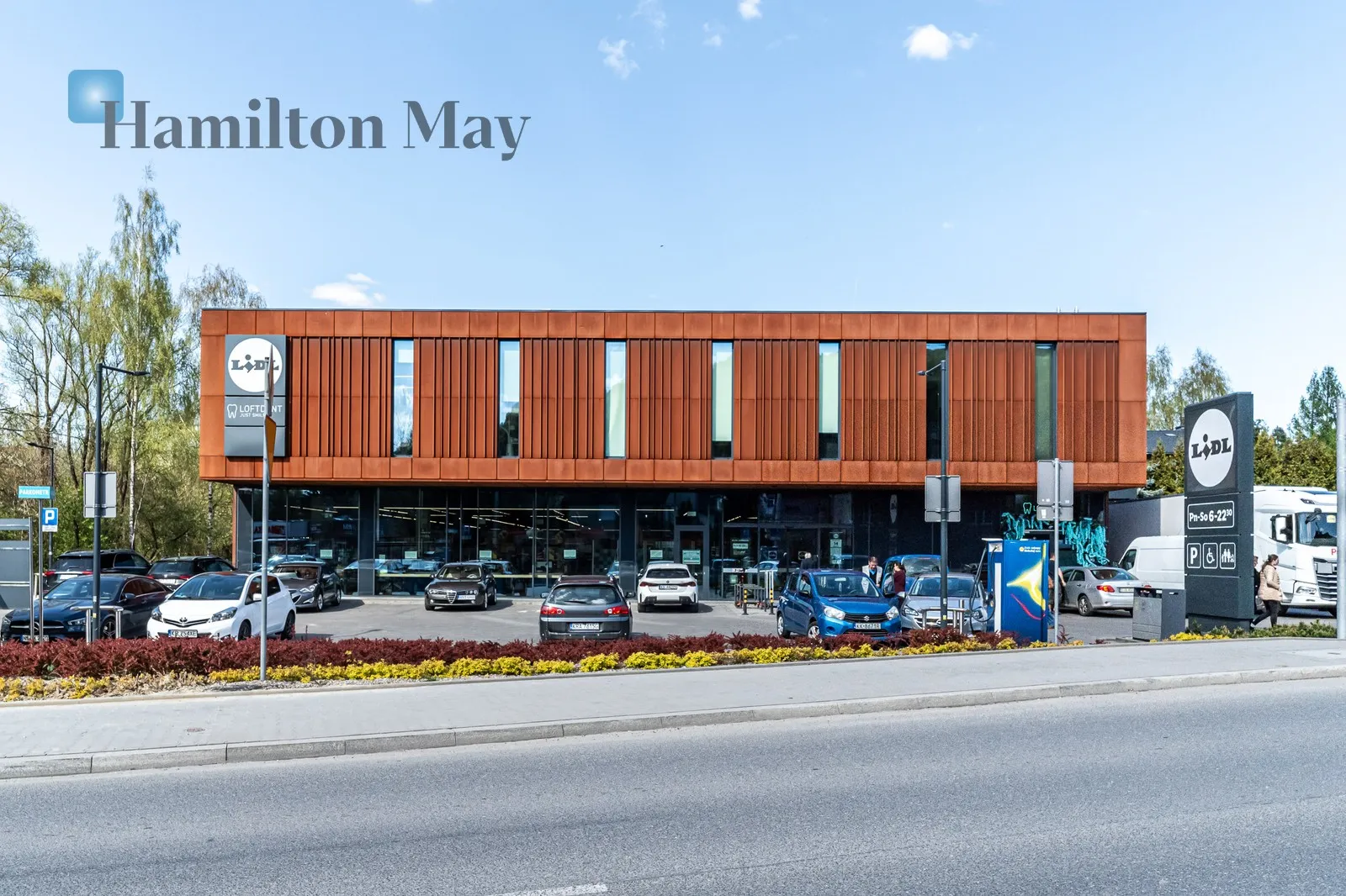 Distance to centre: 6.43 km Level: 1 Price: 22000 PLN Bedrooms: null Bathrooms: null Plot size: nullm2 Layout: null Price/m2: 77 PLN - slider