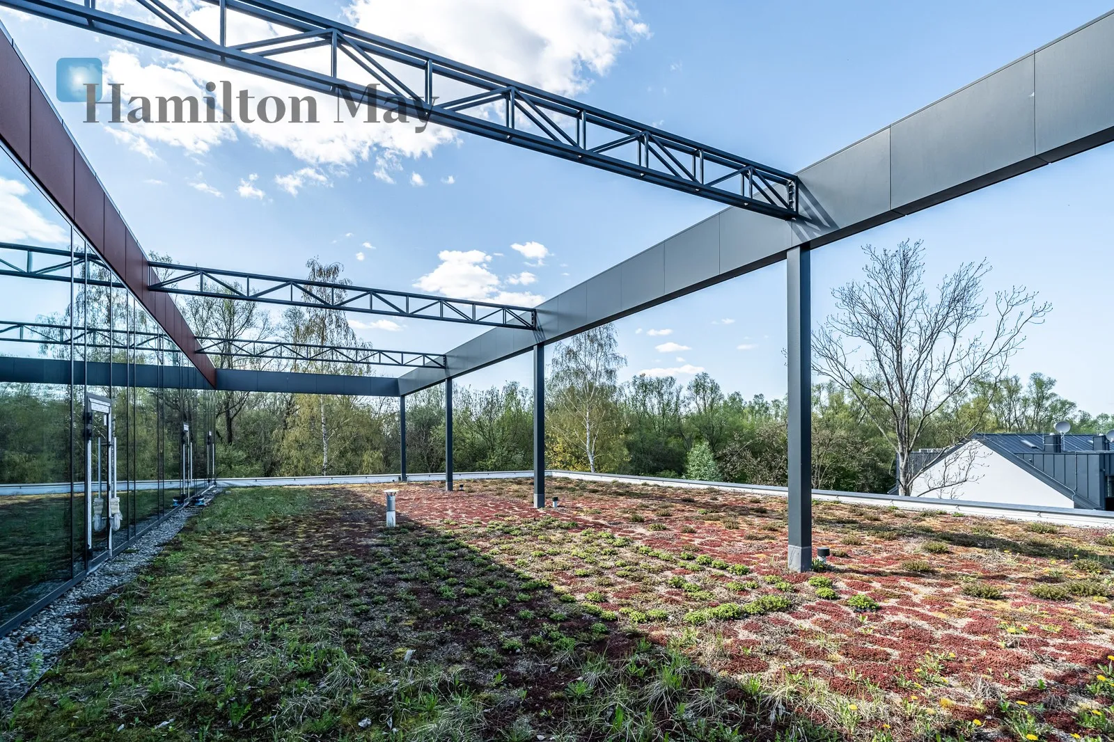 Region: Zwierzyniec Distance to centre: 6.43 km Level: 1 Price: 22000 PLN Bedrooms: null Bathrooms: null Plot size: nullm2 - slider
