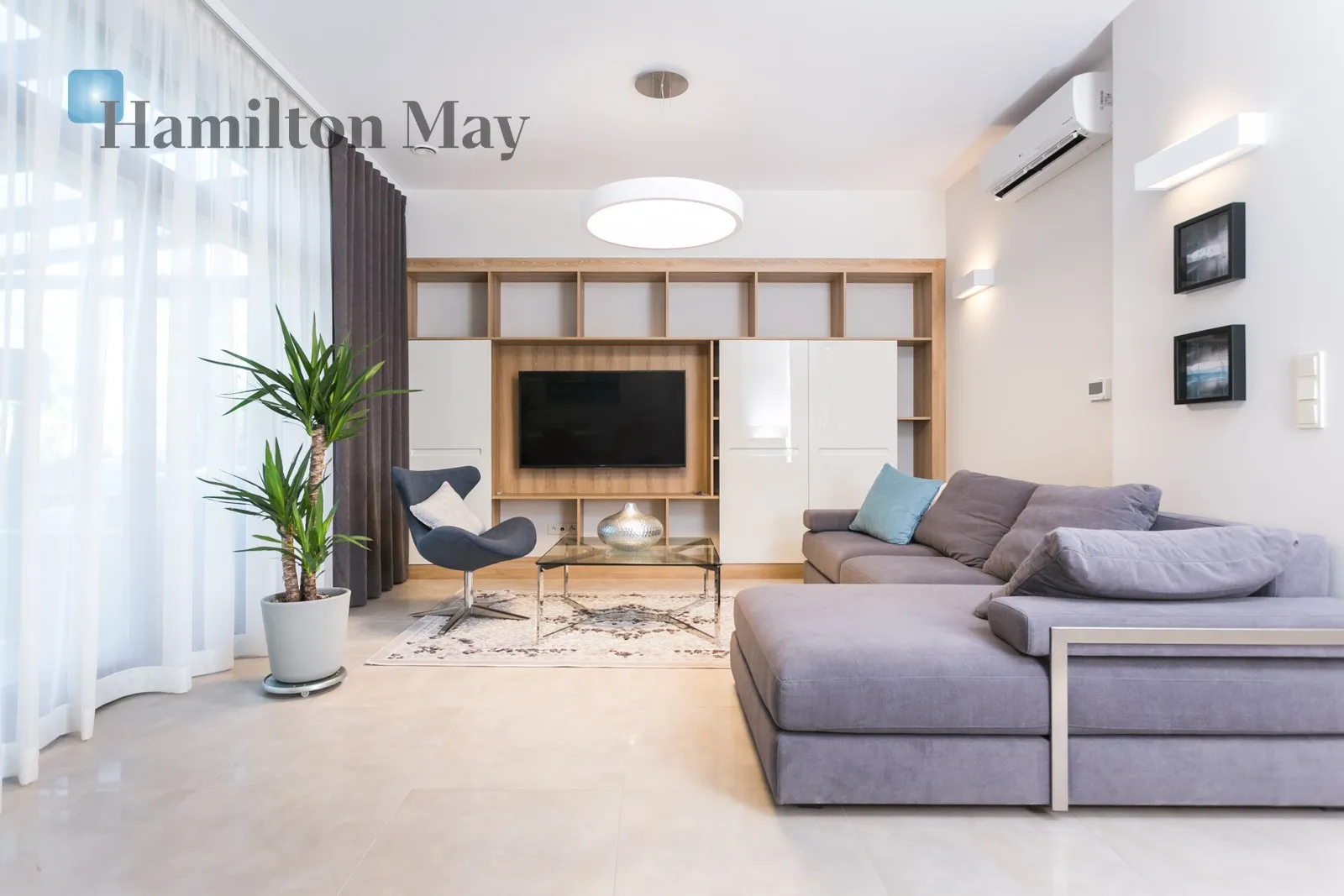 City: Mogilany Street: Parkowe Wzgórze Region: Mogilany Distance to centre: 13.89 km Level: -9 Price: 9000 PLN Bedrooms: 3 Bathrooms: 2 Plot size: 420m2 - slider