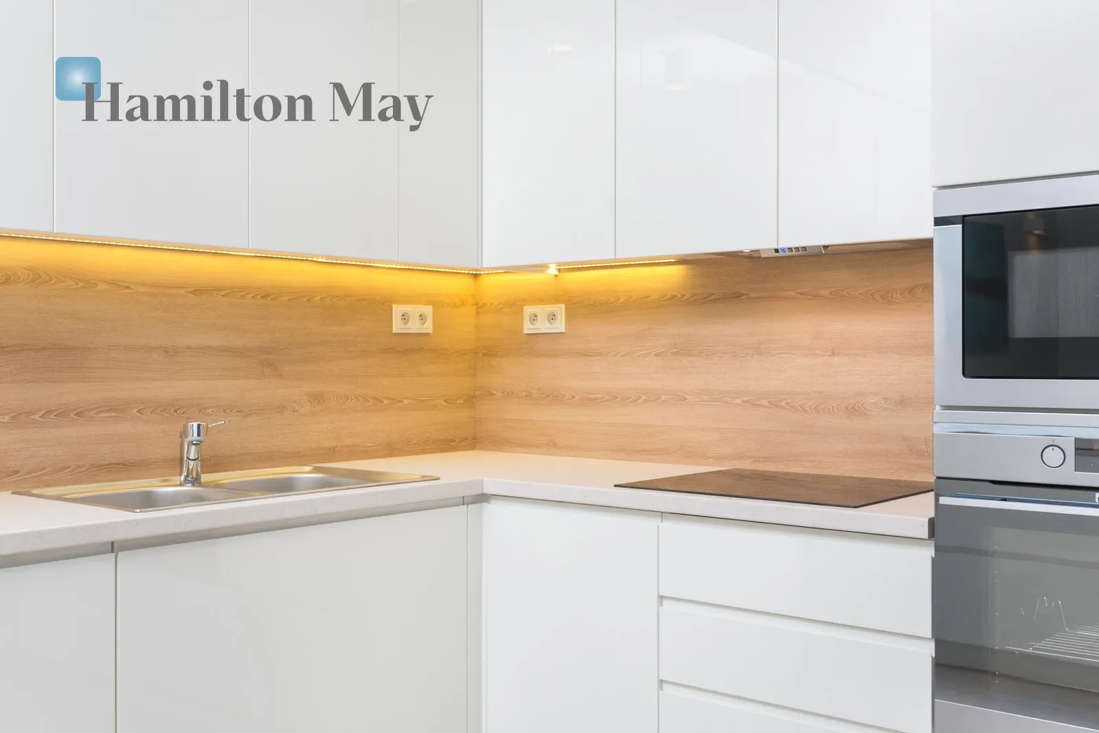 Distance to centre: 13.89 km Level: -9 Price: 9000 PLN Bedrooms: 3 Bathrooms: 2 Plot size: 420m2 - slider