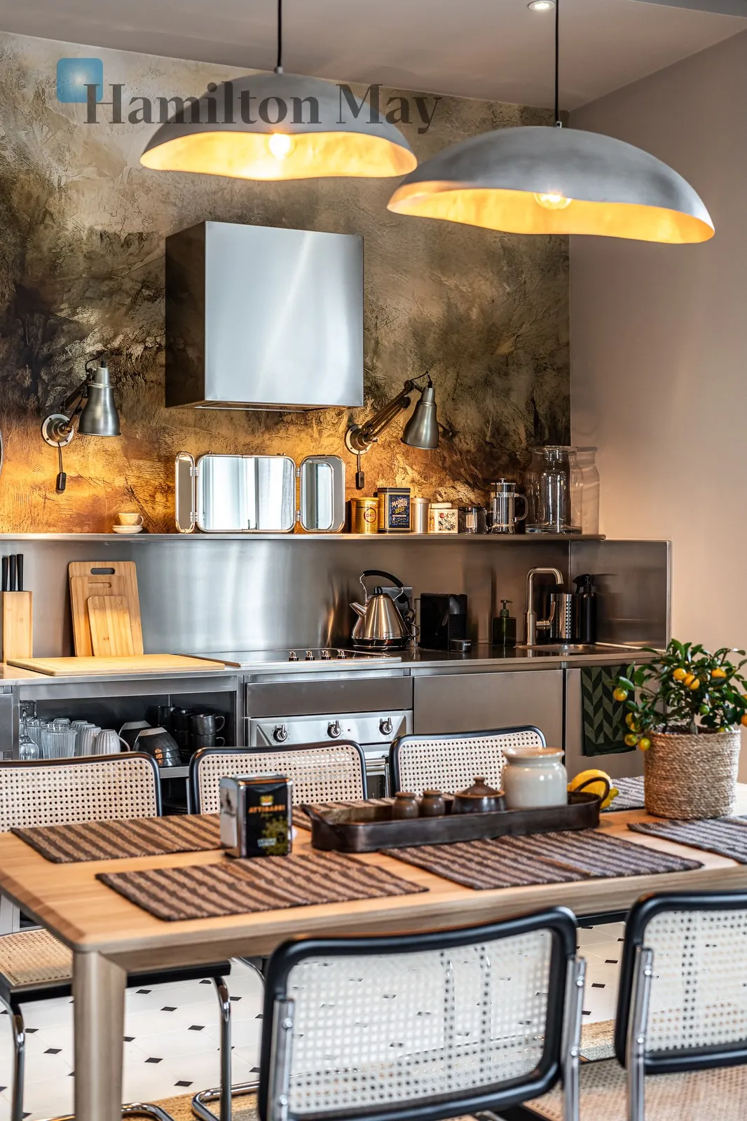 Price: 6900 PLN Bedrooms: 1 Bathrooms: 2 Size: 71m2 Price/m2: 97 PLN - slider