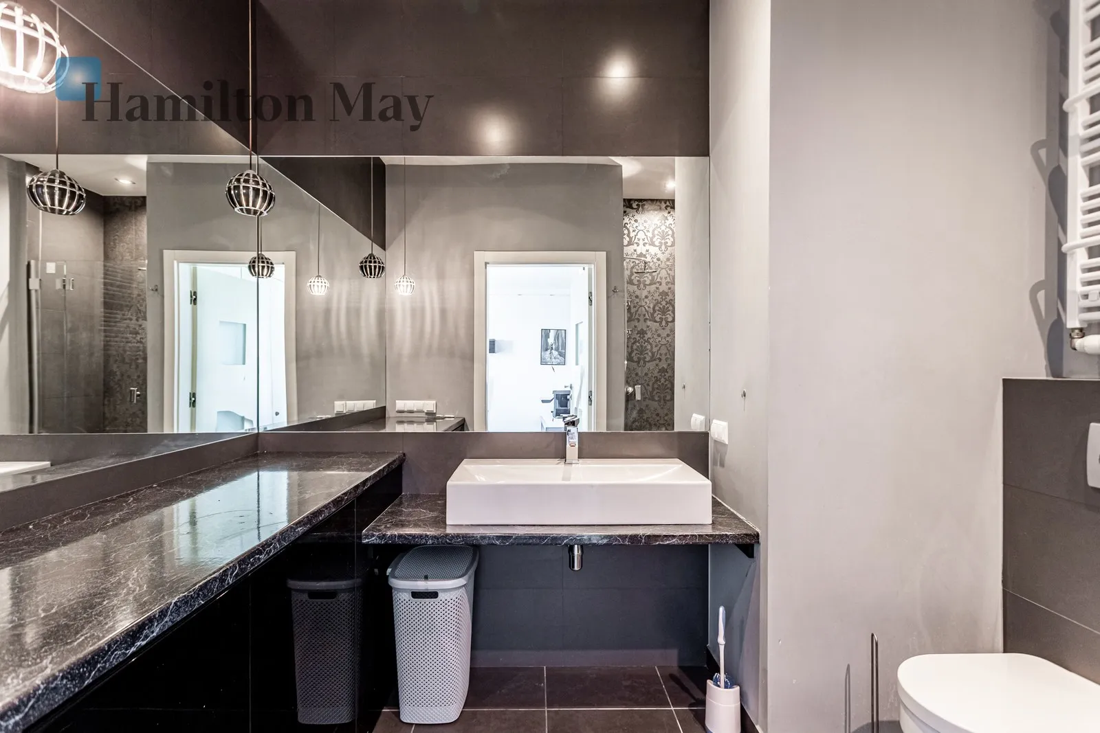 City: Warszawa Street: Okopowa Region: Wola Distance to centre: 2.87 km Level: 16 Price: 4900 PLN Bedrooms: 1 Bathrooms: 1 Size: 59m2 - slider