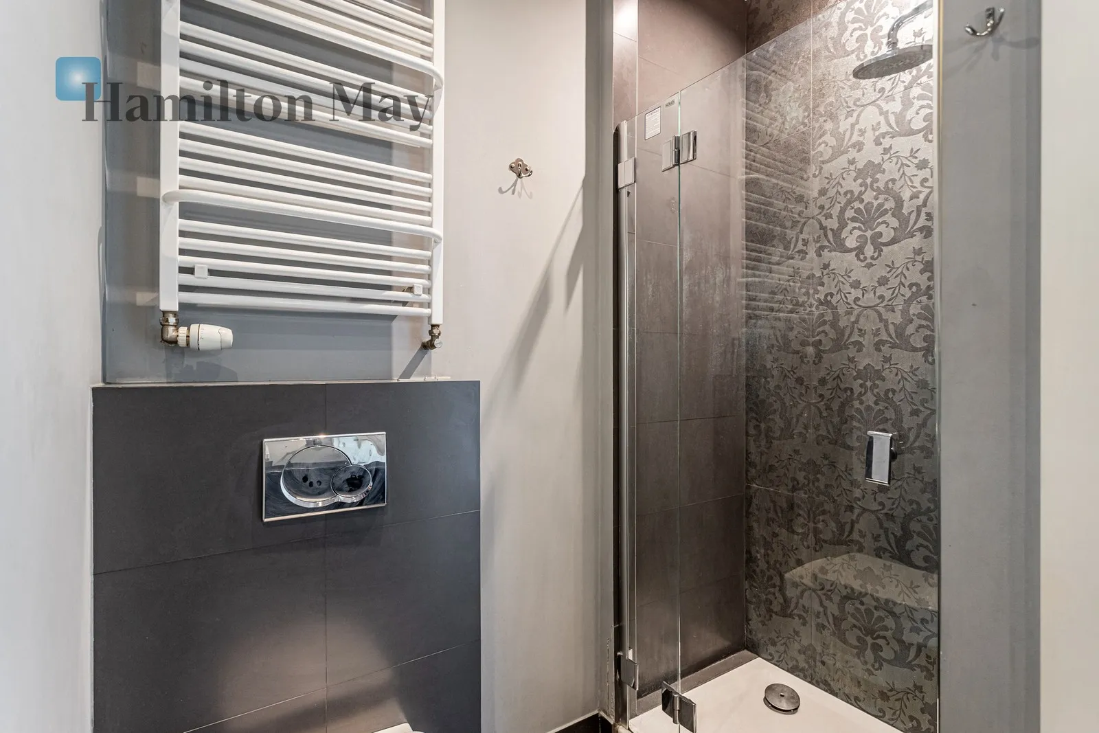 City: Warszawa Street: Okopowa Region: Wola Distance to centre: 2.87 km Level: 16 Price: 4900 PLN Bedrooms: 1 - slider