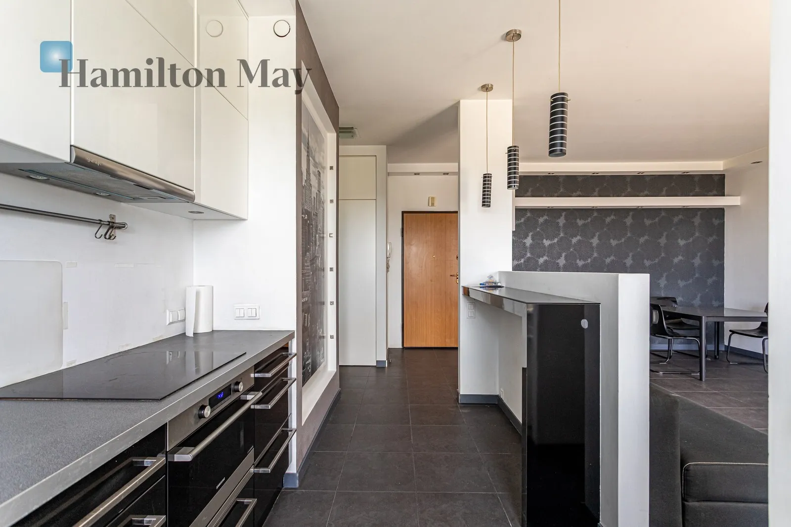 Distance to centre: 2.87 km Level: 16 Price: 4900 PLN Bedrooms: 1 Bathrooms: 1 Size: 59m2 Price/m2: 83 PLN - slider