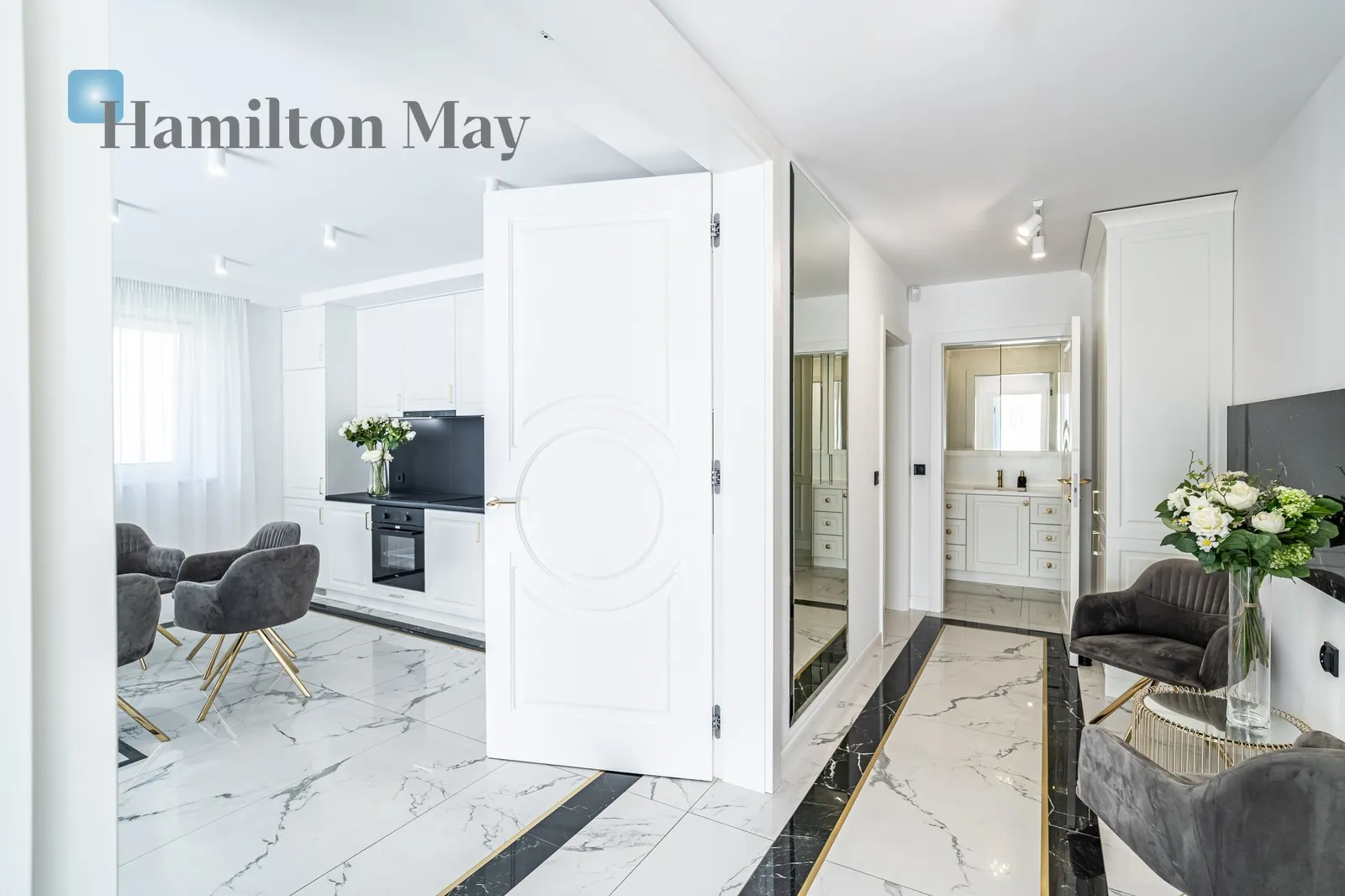 Price: 5500 PLN Bedrooms: 2 Bathrooms: 1 Size: 75m2 Price/m2: 73 PLN - slider