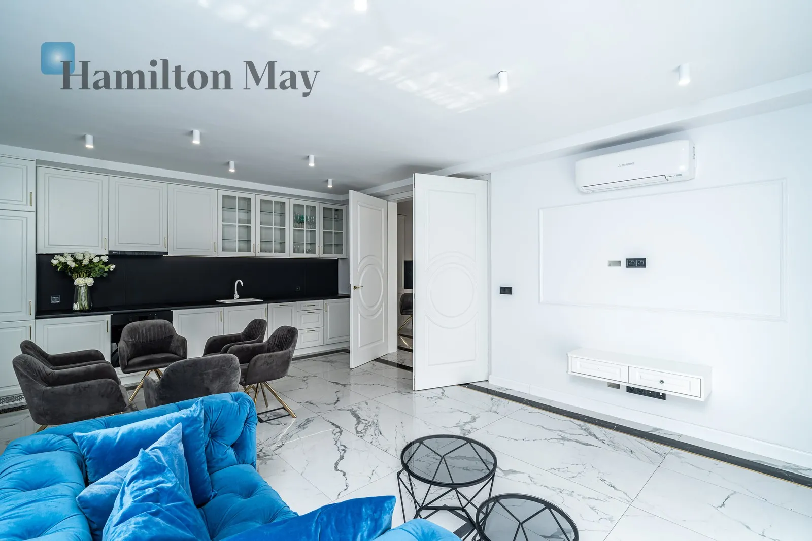 City: Kraków Street: Czeremchowa Region: Zwierzyniec Subregion: Wola Justowska Level: 1 Price: 5500 PLN Bedrooms: 2 - slider