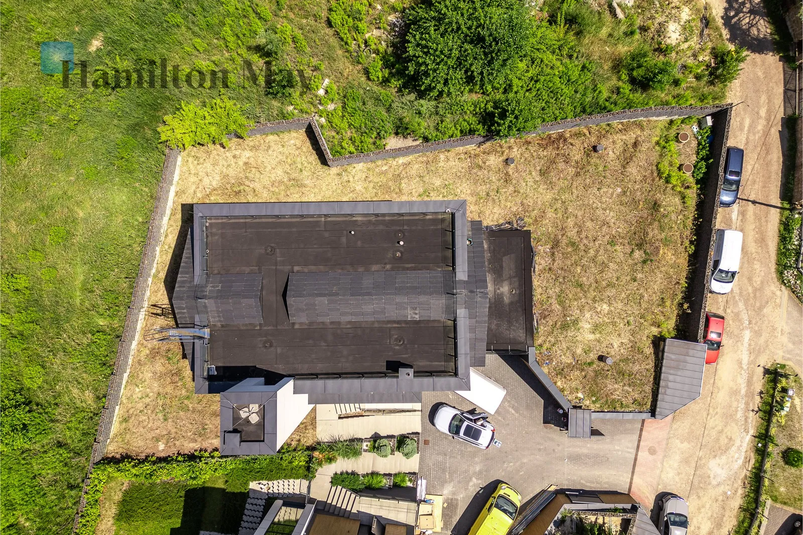 An elegant detached single-family house with an elevator and a unique view of Wola Justowska - slider