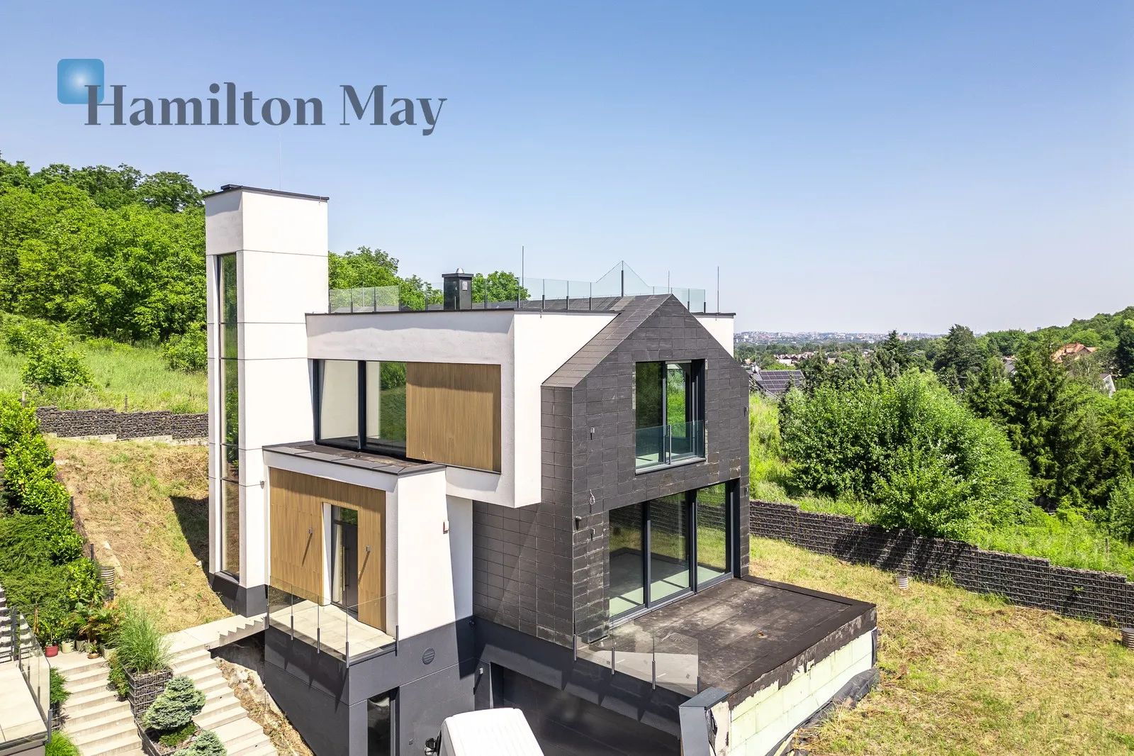 An elegant detached single-family house with an elevator and a unique view of Wola Justowska - slider