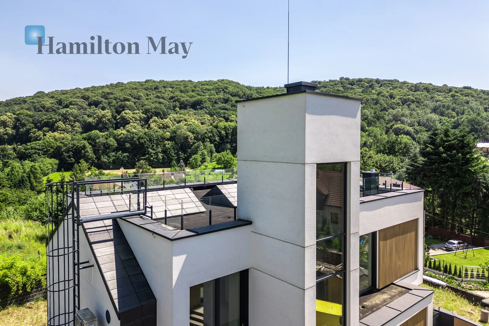 An elegant detached single-family house with an elevator and a unique view of Wola Justowska - slider