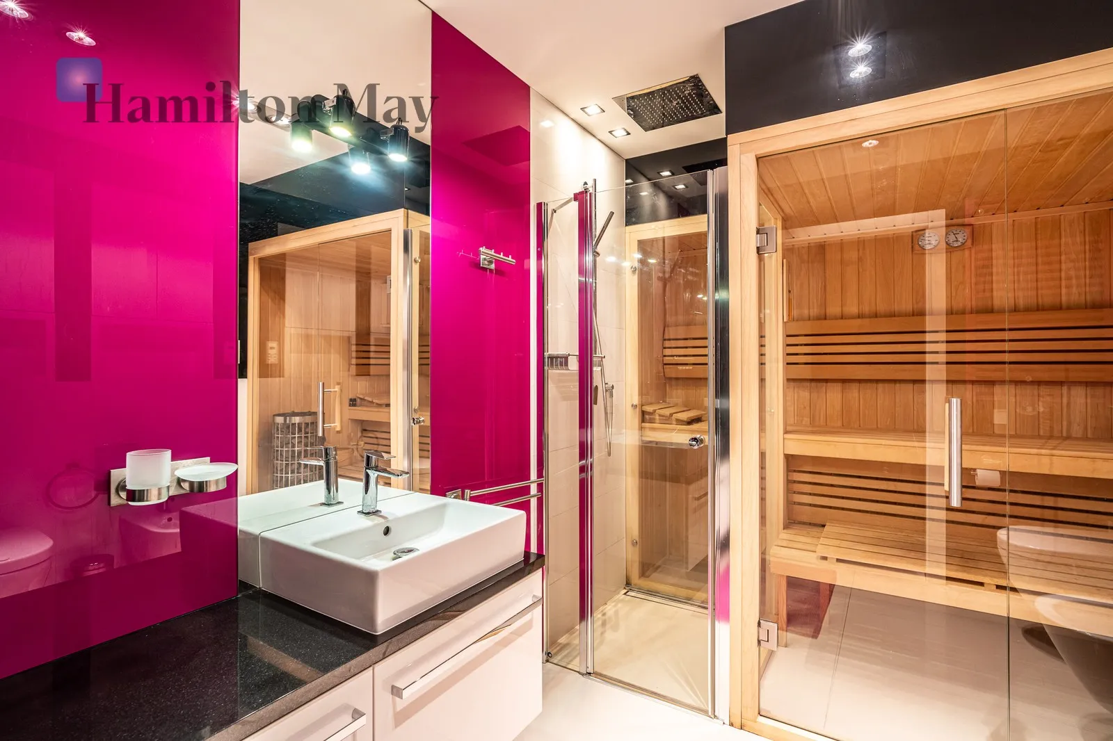 Level: 6 Price: 12000 PLN Bedrooms: 3 Bathrooms: 2 Size: 160m2 - slider
