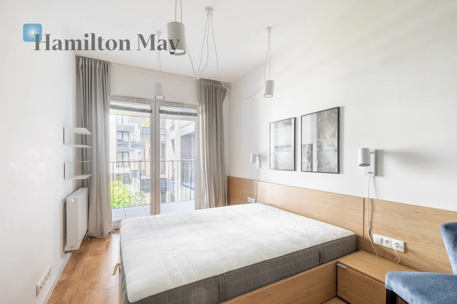 Street: Rakowicka Region: Stare Miasto Distance to centre: 1.56 km Level: 1 Price: 4000 PLN Bedrooms: 2 - slider