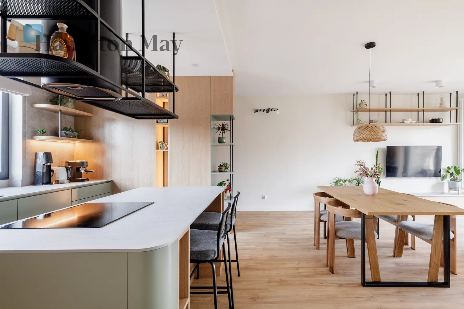 Street: Aleja Jana Pawła II Region: Prądnik Czerwony Subregion: Wieczysta Distance to centre: 3.68 km Level: 1 Price: 7600 PLN Bedrooms: 3 Bathrooms: 2 Size: 87.32m2 Price/m2: 87 PLN - slider