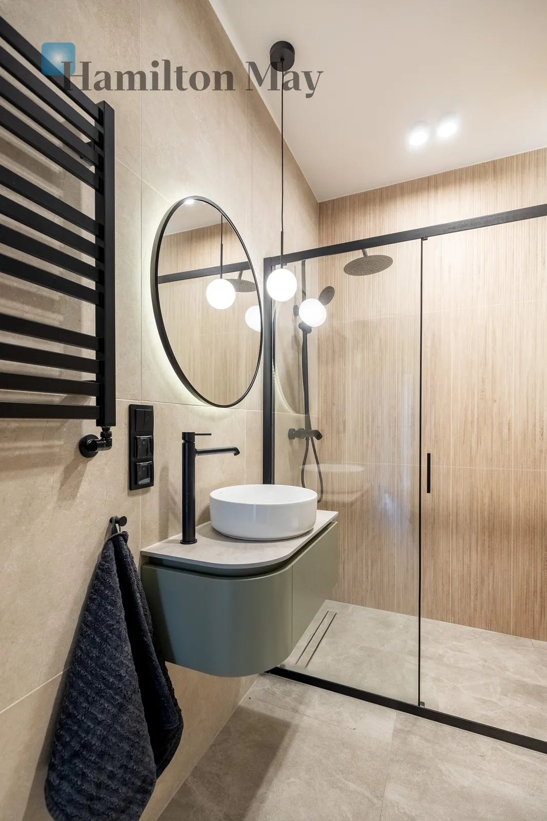 Street: Aleja Jana Pawła II Region: Prądnik Czerwony Subregion: Wieczysta Distance to centre: 3.68 km Level: 1 - slider