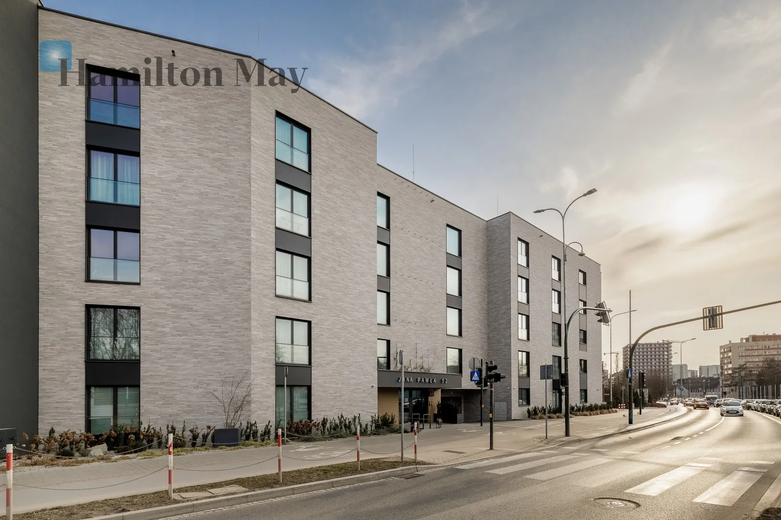 Level: 1 Price: 7600 PLN Bedrooms: 3 Bathrooms: 2 Size: 87.32m2 - slider