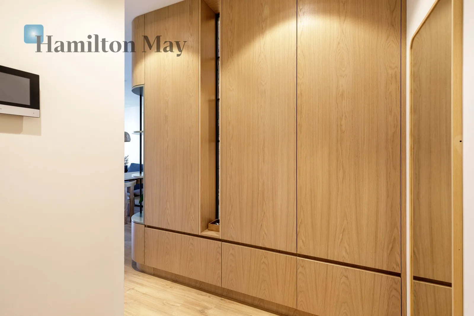 Street: Aleja Jana Pawła II Region: Prądnik Czerwony Subregion: Wieczysta Distance to centre: 3.68 km - slider