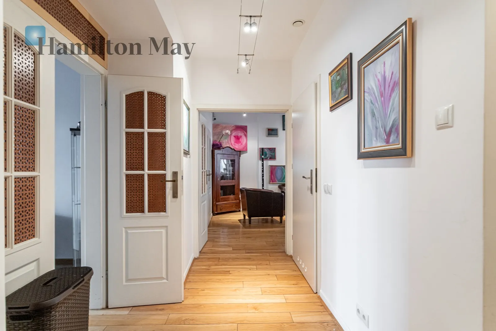 Street: Chocimska Region: Mokotów Subregion: Stary Mokotów Distance to centre: 2.17 km Price: 6800 PLN Bedrooms: null Bathrooms: null Plot size: nullm2 Layout: null Price/m2: 85 PLN - slider