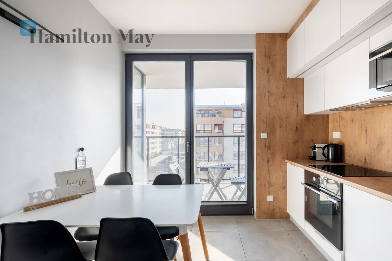 Apartment with a view and balconies in Czerwone Maki - slider