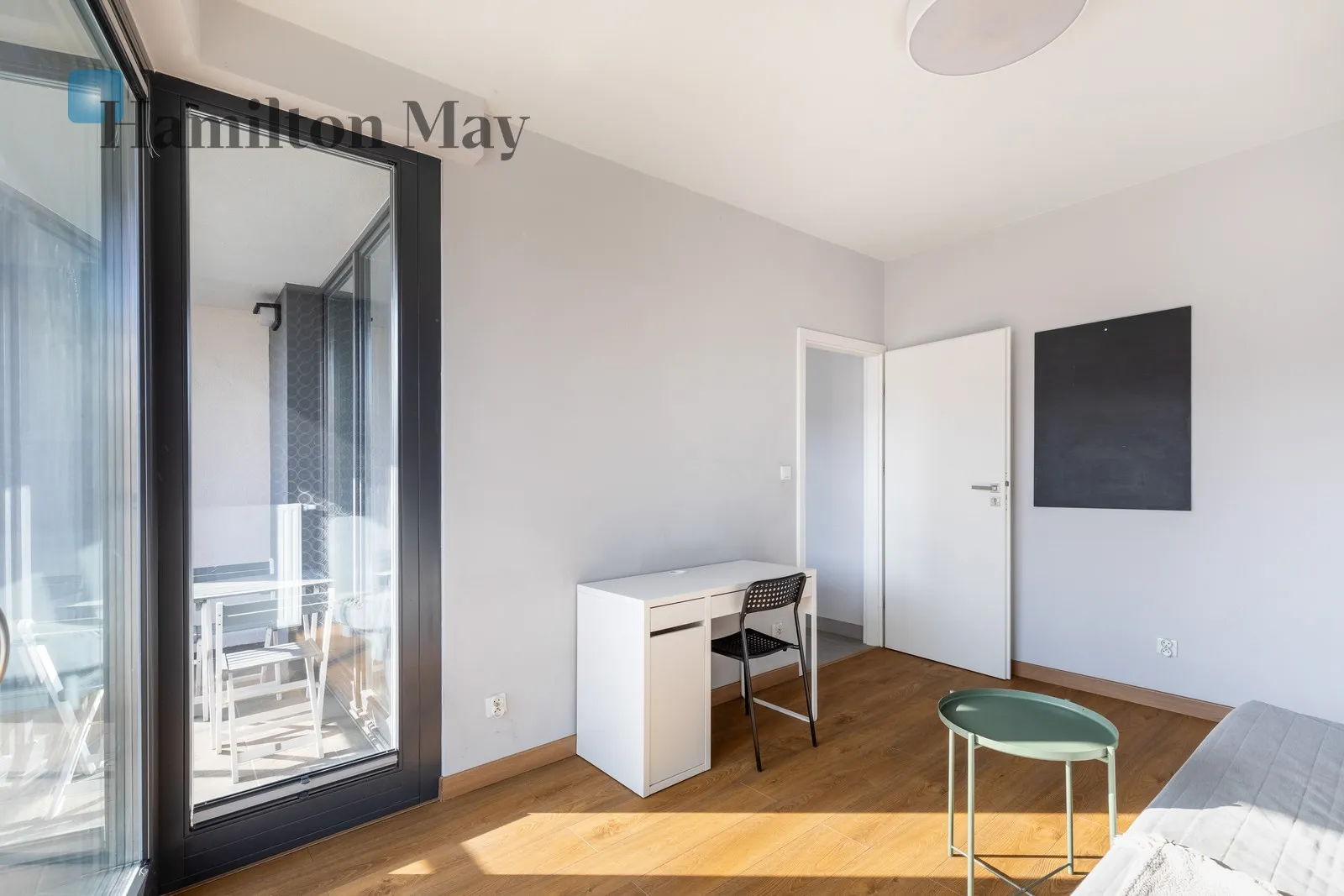 Apartment with a view and balconies in Czerwone Maki - slider