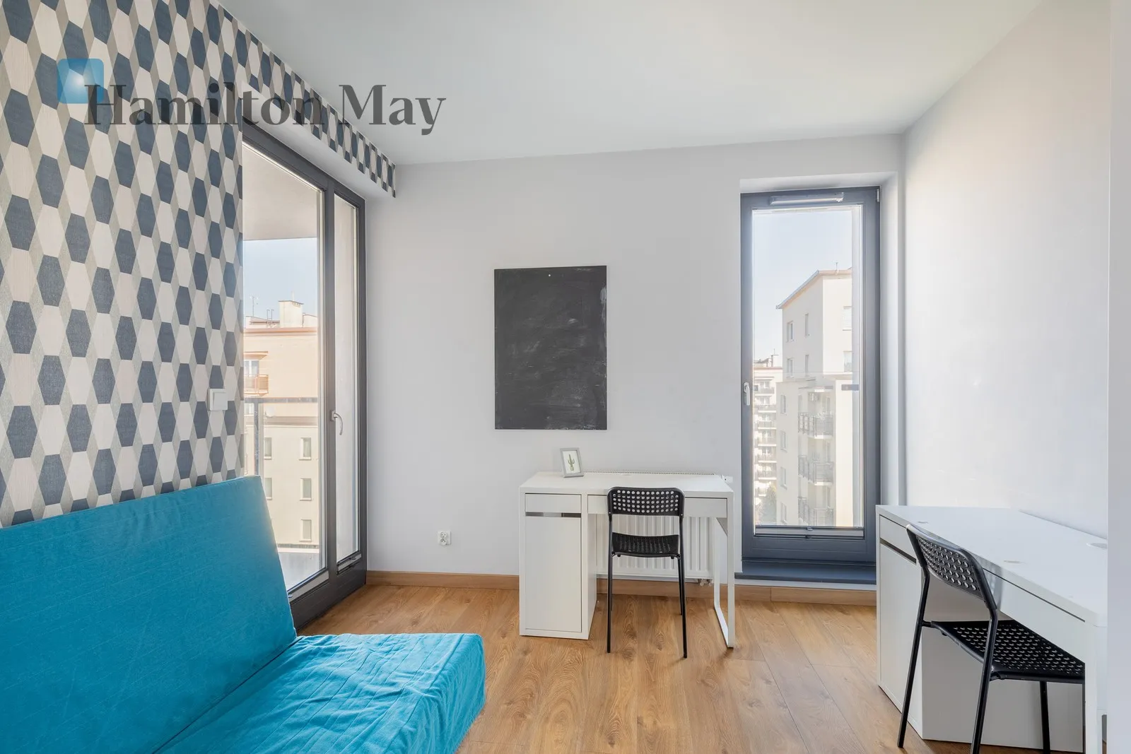 Apartment with a view and balconies in Czerwone Maki - slider