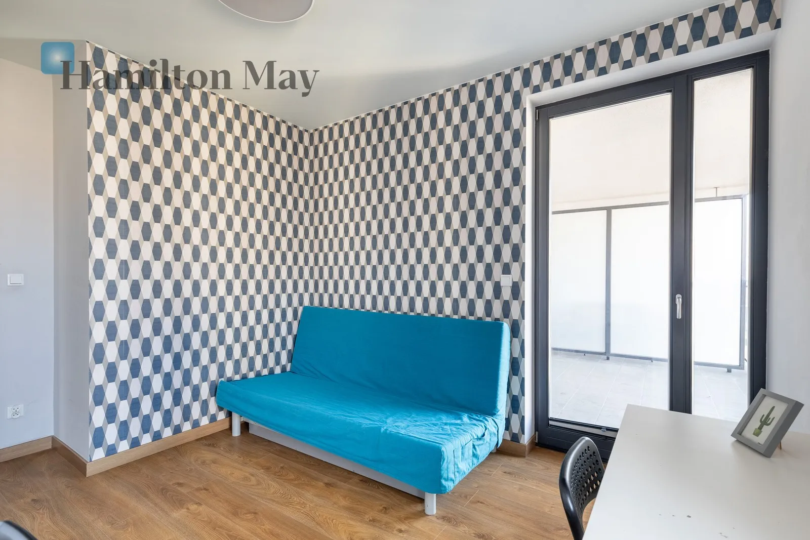 Apartment with a view and balconies in Czerwone Maki - slider