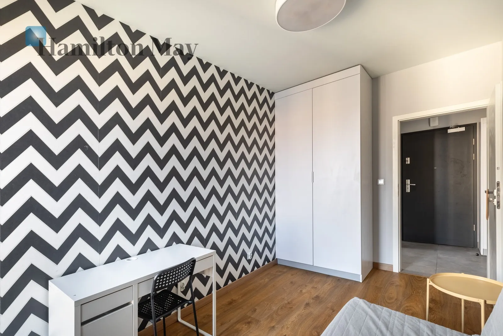 Apartment with a view and balconies in Czerwone Maki - slider